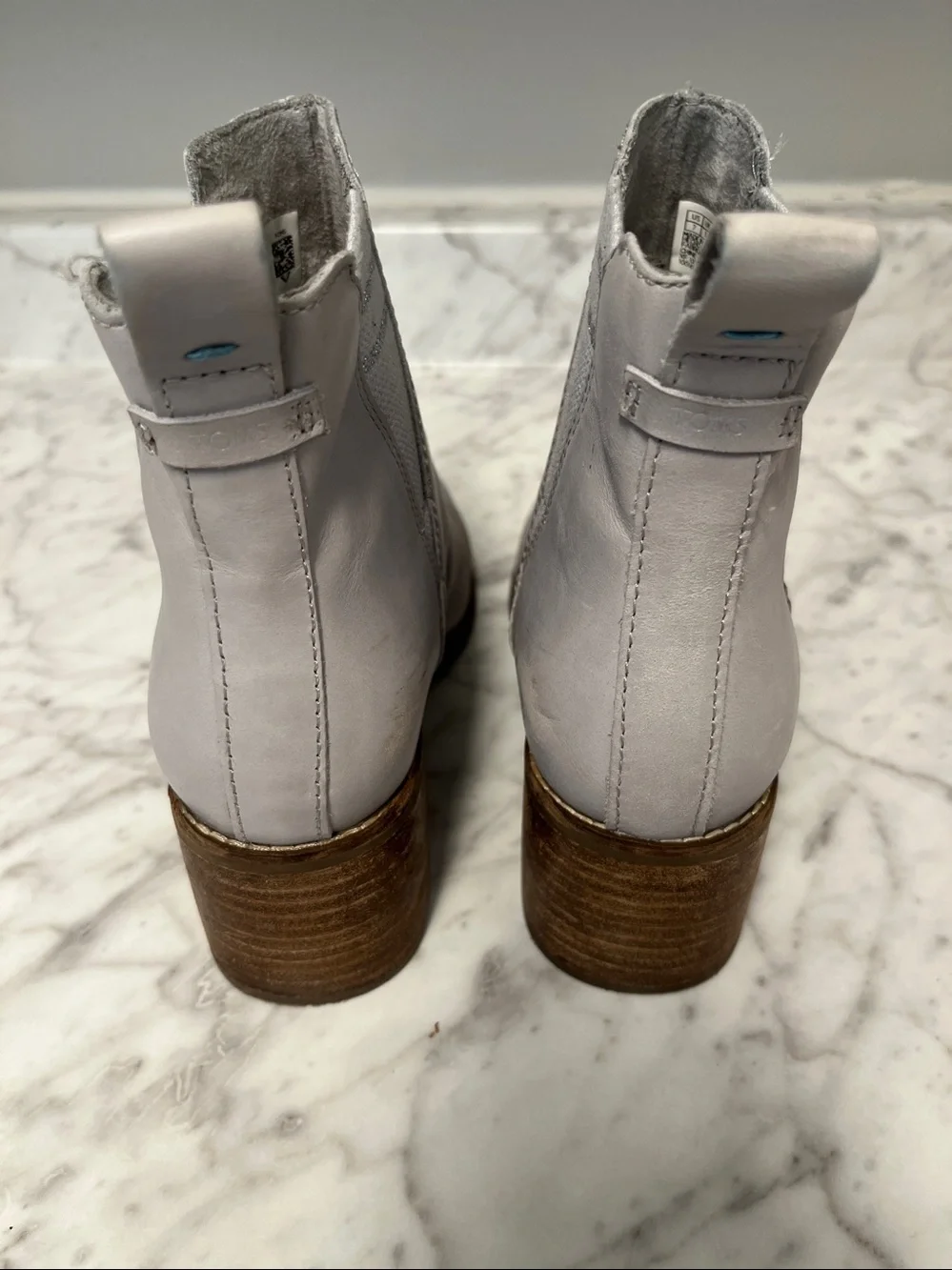 Toms Light Gray Leather Chelsea Ankle Boots